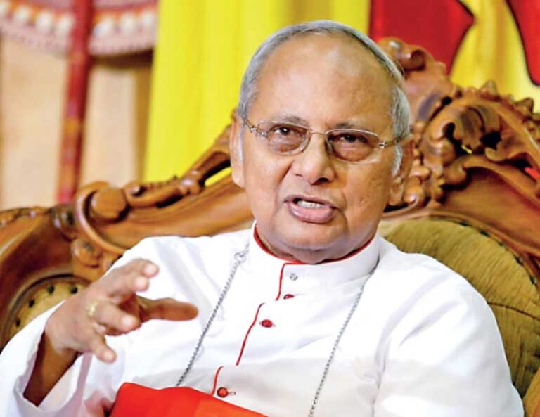 කාදිනල් හිමිපාණෝ පාස්කු මහ මොලකරුට රැවටීම – ජයවීර සෙනෙවිරත්න