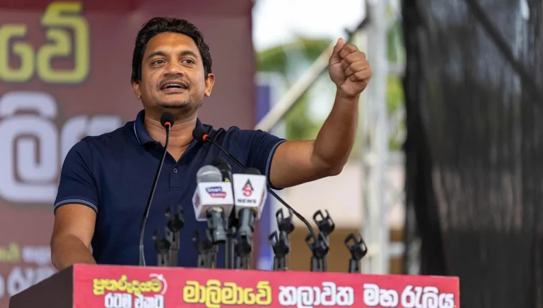 අපි ආවම හදන සියළු බලාගාර ප‍්‍රයිවට්.. එනිසා දැන් රජයේ බලාගාර විකුණන්න එපා..- මාලිමා චතුරංග අබේසිංහ