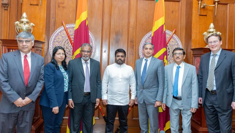 IMF යලිත් ජනාධිපති හමුවේ.. ආර්ථිකය අවදානමේ.. ප්‍රතිසංස්කරණ නොවෙනස්ව කරන්නැයි කියයි..